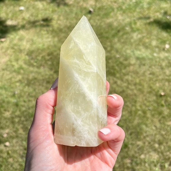 ☀️Citrine Crystal Tower with Flash⚡️ & Rainbows☀️~approx 5”